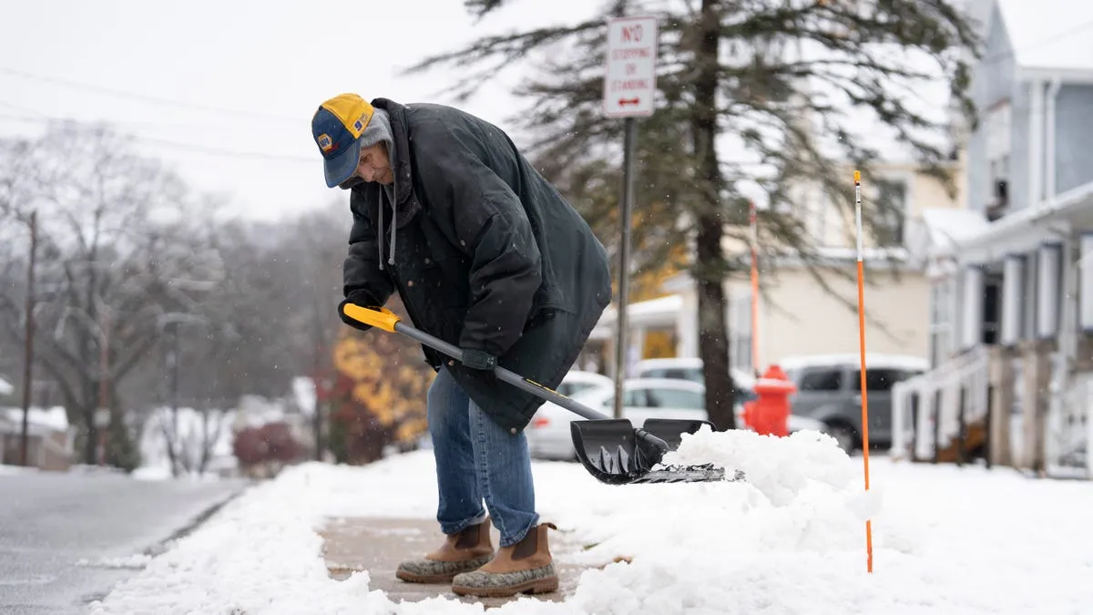 Ab wann sollte man das Schneeschaufeln lieber lassen? Empfehlungen von Experten